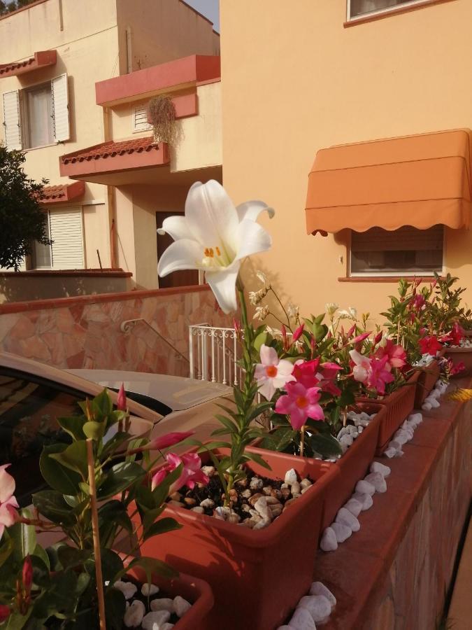 Hotel Domomea Quartu SantʼElena Esterno foto