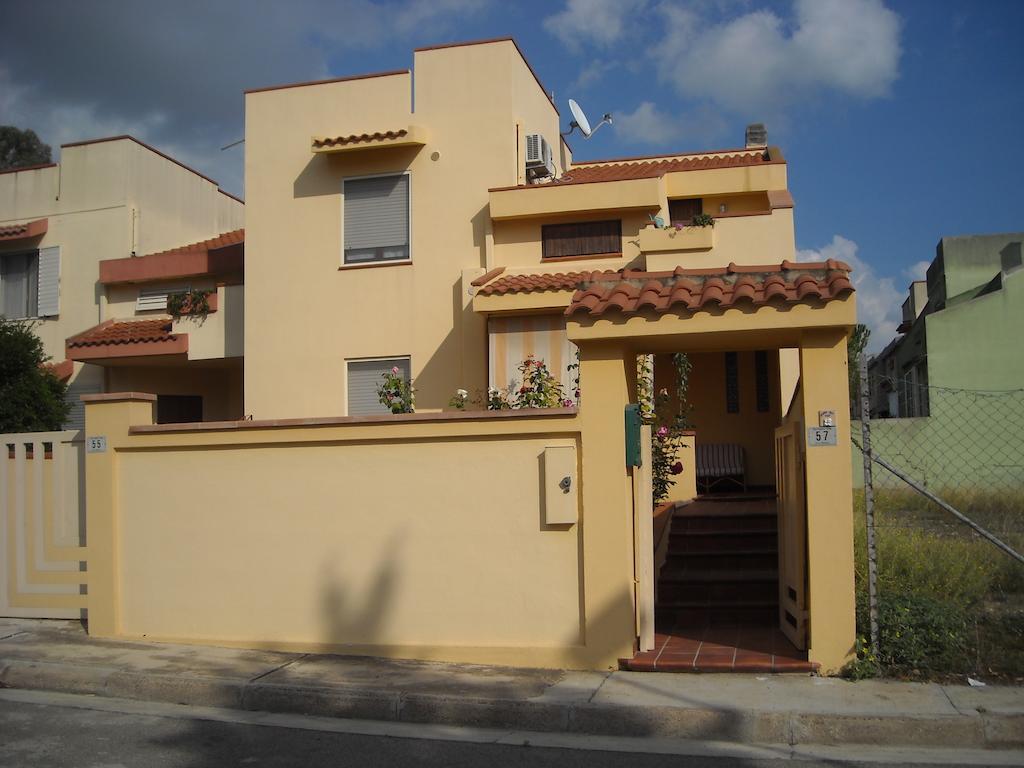 Hotel Domomea Quartu SantʼElena Esterno foto