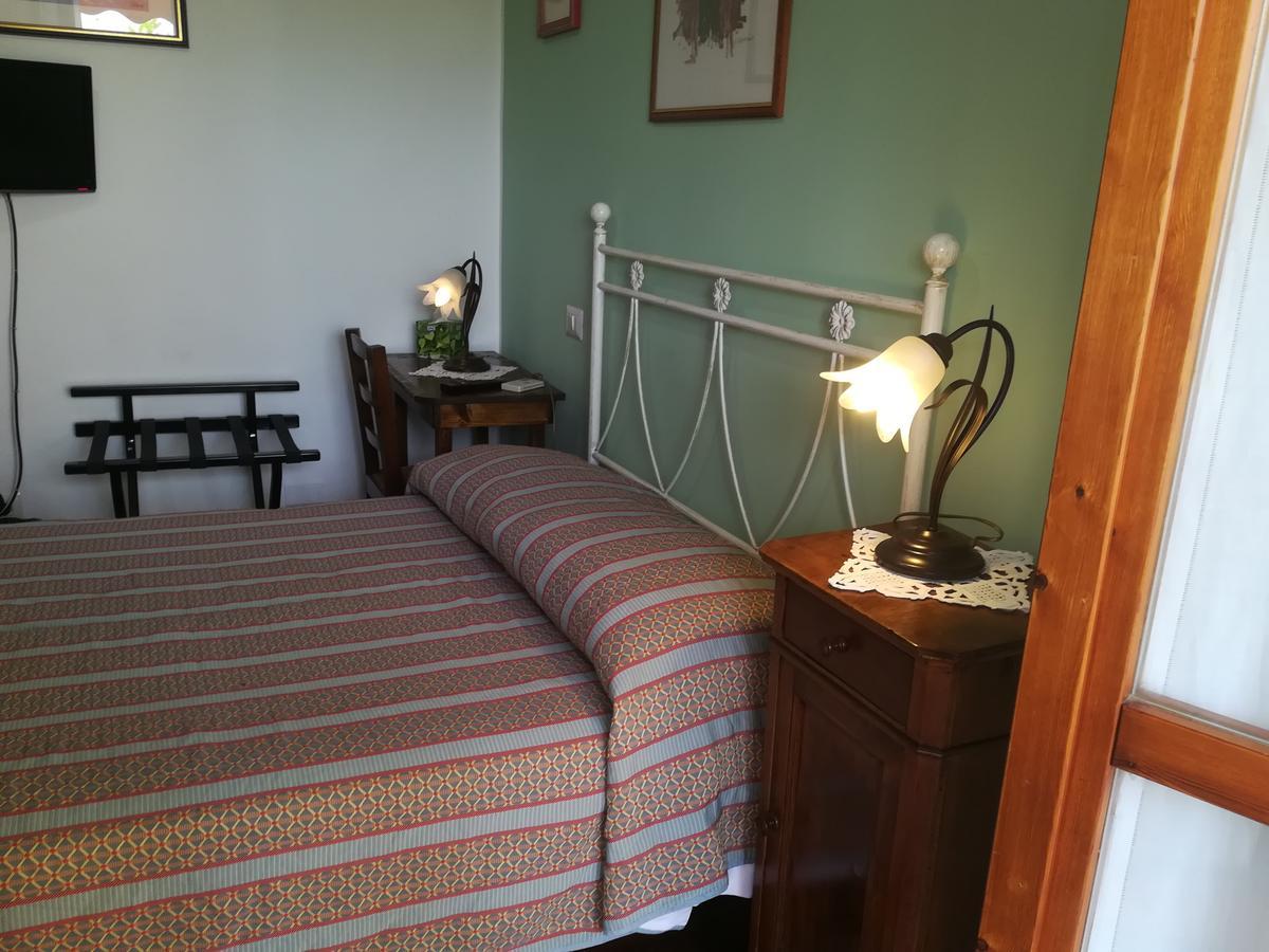Hotel Domomea Quartu SantʼElena Esterno foto